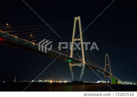 Suspension bridge 72263538