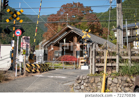 Around the railroad crossing near Hatonosu Station Around the railroad crossing near Hatonosu Station 72270836