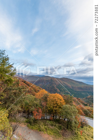 [From Kurokamidaira Observatory to Irohazaka Autumn Leaves] 72273881