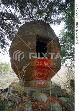 Abandoned Usui Pass Frog and Dharma, Karuizawa Town, Kitasaku District, Nagano Prefecture 72275756