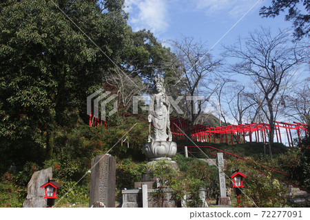 Hamakita, Hamamatsu City, Ryuguyama, Gansuiji Temple, Hakusan Eleven-faced Kannon Statue 72277091