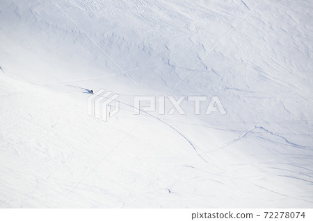 Freeride skier in mountains Freeride skier in mountains 72278074