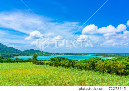 Kabira Bay distant view 72278345