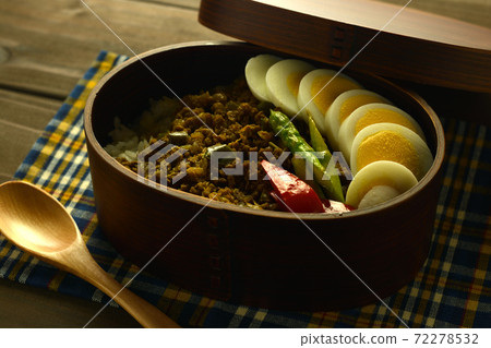 幹咖哩盒午餐 幹咖哩盒午餐 72278532