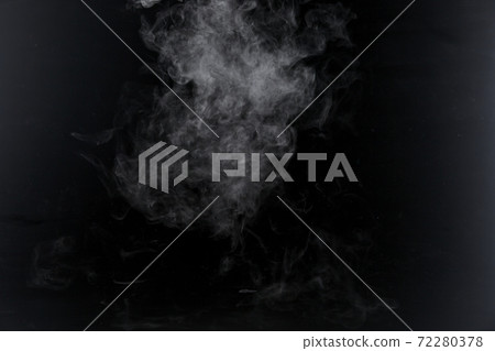 蒸氣和煙霧的物質 72280378
