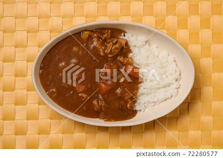 咖哩飯 72280577