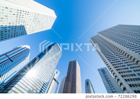 Cityscape Looking up at the skyscrapers in Nishi-Shinjuku 72286298