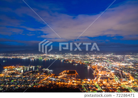 《Hokkaido》 Night view of Hakodate, Japan's three major night views 72286471