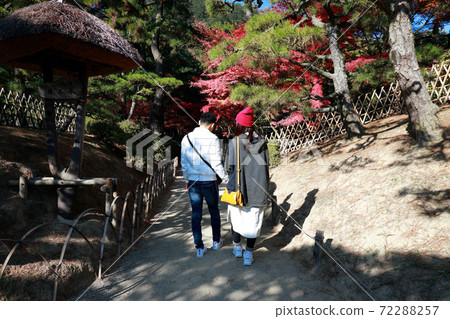 Date at Ritsurin Garden Date at Ritsurin Garden 72288257