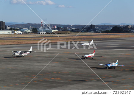 公務機停在縣名古屋機場 72292147