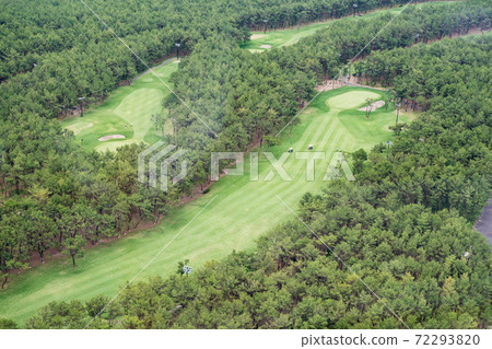 Golf course 72293820