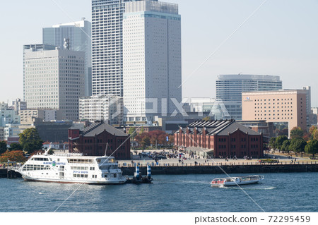 橫濱磚倉庫和高層建築的看法 72295459