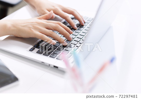商業形像打字 72297481