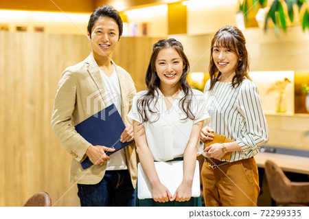 Team business men and women Team business men and women 72299335