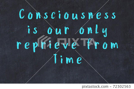 Black chalkboard with wise inscription on it 72302563