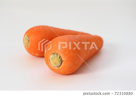 Carrots Carrots 72310880