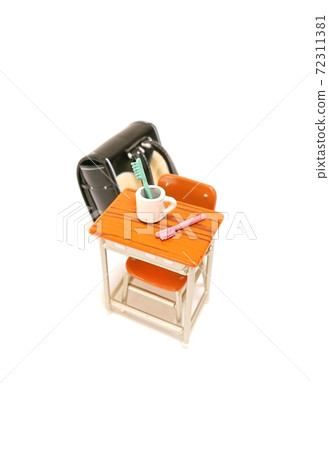 Toothpaste instruction in elementary school 72311381