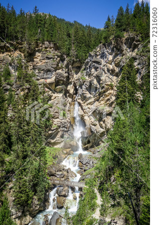 Waterfall in Vanoise national Park, French alps Waterfall in Vanoise national Park, French alps 72316060