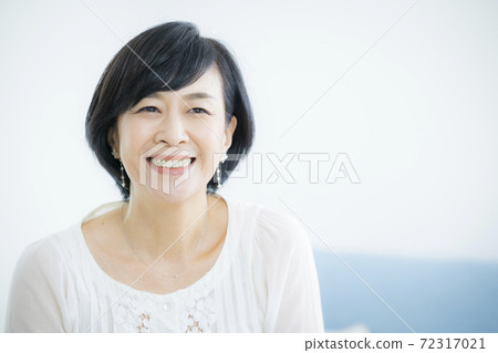 50多歲女性的美麗形象 72317021