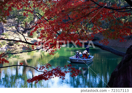 《Kagawa Prefecture》 Ritsurin Garden / Tour Boat 《Kagawa Prefecture》 Ritsurin Garden / Tour Boat 72317113