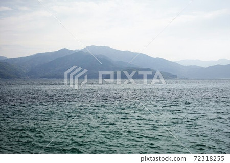 The shore of Kamiyo, Yuumachi, Iwakuni City and the Seto Inland Sea, Suo-Oshima over there The shore of Kamiyo, Yuumachi, Iwakuni City and the Seto Inland Sea, Suo-Oshima over there 72318255