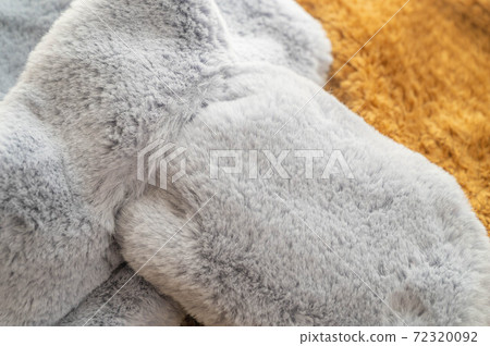 Faux fur muffler 72320092