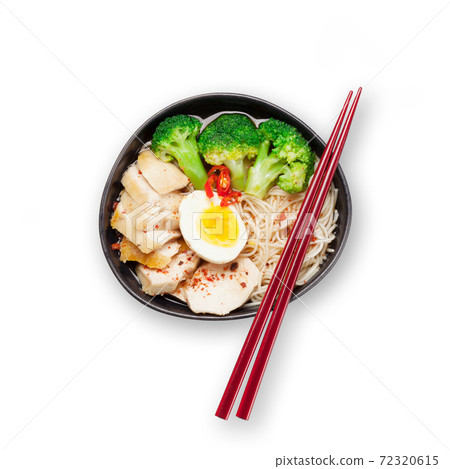 Asian noodle ramen soup 72320615
