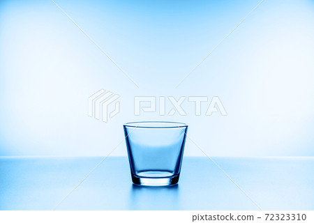 glass 72323310