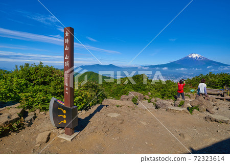 從神奈川縣南蘆原市近畿山頂向富士山眺望 72323614