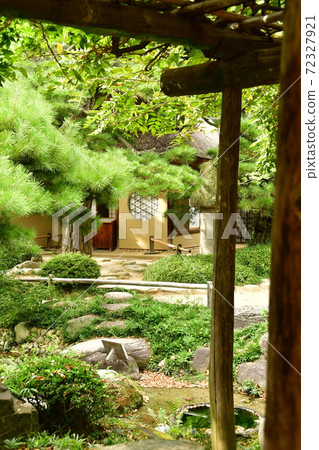 栗林公園42 72327921