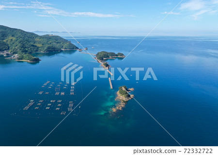 Scenery of Sampei Bay, Seiyo City, Ehime Prefecture 72332722