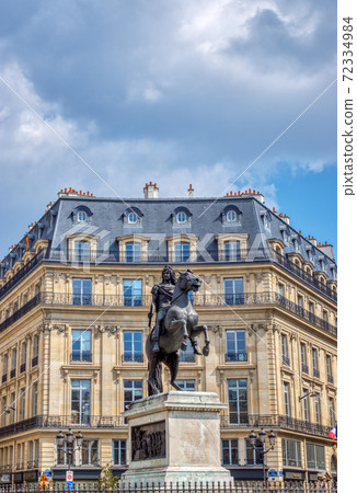 Statue of King Louis XIV at Place de Victoires in Paris Statue of King Louis XIV at Place de Victoires in Paris 72334984