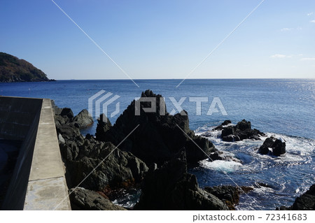 The water of the Sanriku sea is clean, Koji fishing port 72341683