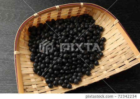 黑豆  72342234