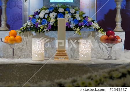 提供祭物的祭壇 提供祭物的祭壇 72345287