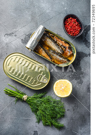 Canned saury, open and closed can with wfresh 72349695