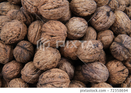 fresh wallnuts texture 72358694
