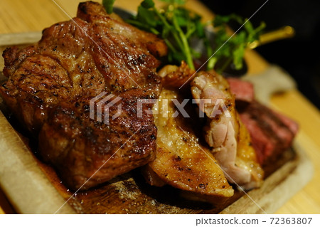 Hearty meat dishes 72363807