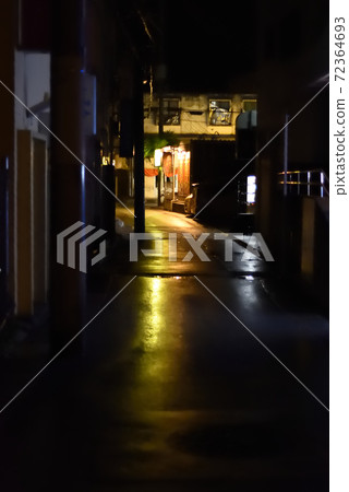 Miyakojima / Nishizato Dori at night Miyakojima / Nishizato Dori at night 72364693