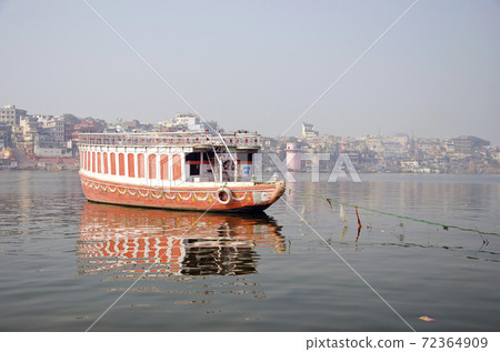 boat on Ganga river in sacred Varanasi city, India boat on Ganga river in sacred Varanasi city, India 72364909