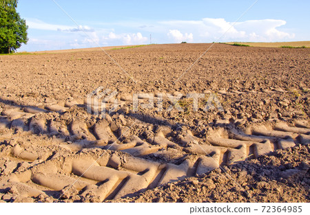 plowed farmland field landscape plowed farmland field landscape 72364985