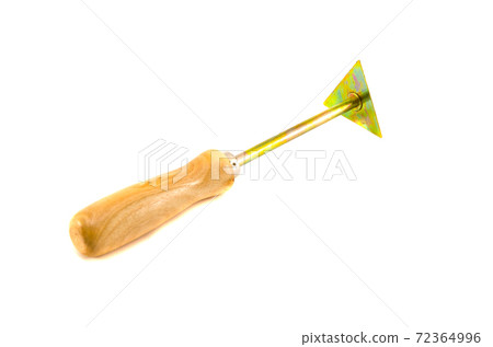 housepainter scraper tool isolated on white 72364996