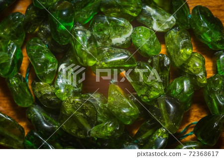 Chrome diopside irregular beads 72368617