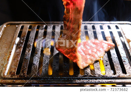 用烤爐烤國產黑髮日本牛肉Ichibo（稀有部分） 72373682