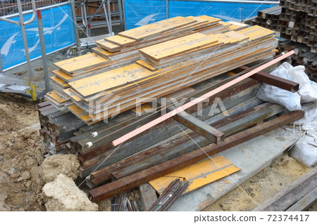 Formwork 72374417