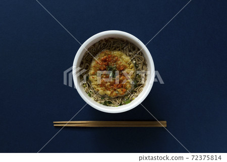 蕎麥麵，方便麵。新年蕎麥麵，日本料理，日本等 72375814