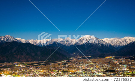 Night view of Omachi City and the Northern Alps from Mt. Takagari (early winter) Night view of Omachi City and the Northern Alps from Mt. Takagari (early winter) 72376827