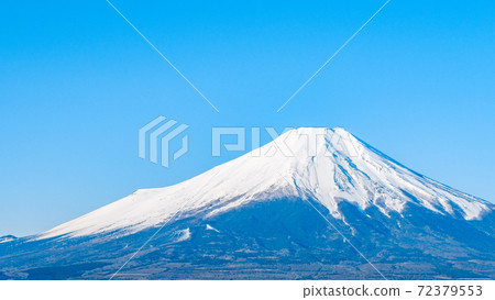 Mt. Fuji (from the summit of Mt. Ishiwari) Mt. Fuji (from the summit of Mt. Ishiwari) 72379553