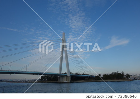 大橋剛與天空 照片素材 圖片 圖庫