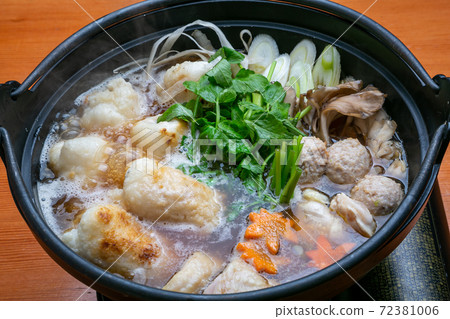 Akita's local cuisine, delicious kiritanpo hotpot 72381006